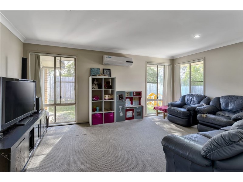 10 Lyndon Way, Bellmere QLD 4510