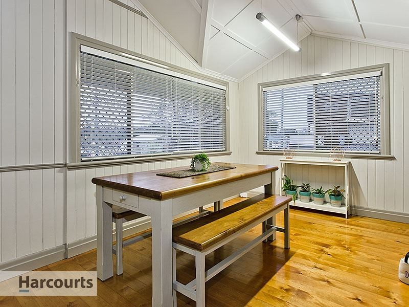 52 June Street, Mitchelton QLD 4053