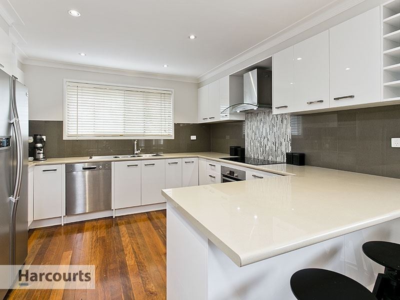 6 Mona Vale Way, Petrie QLD 4502