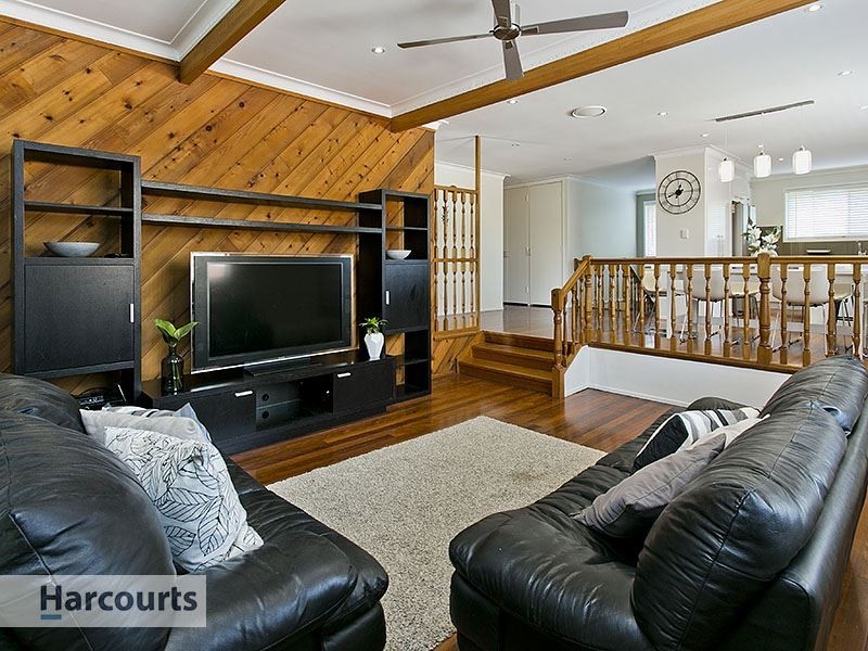 6 Mona Vale Way, Petrie QLD 4502