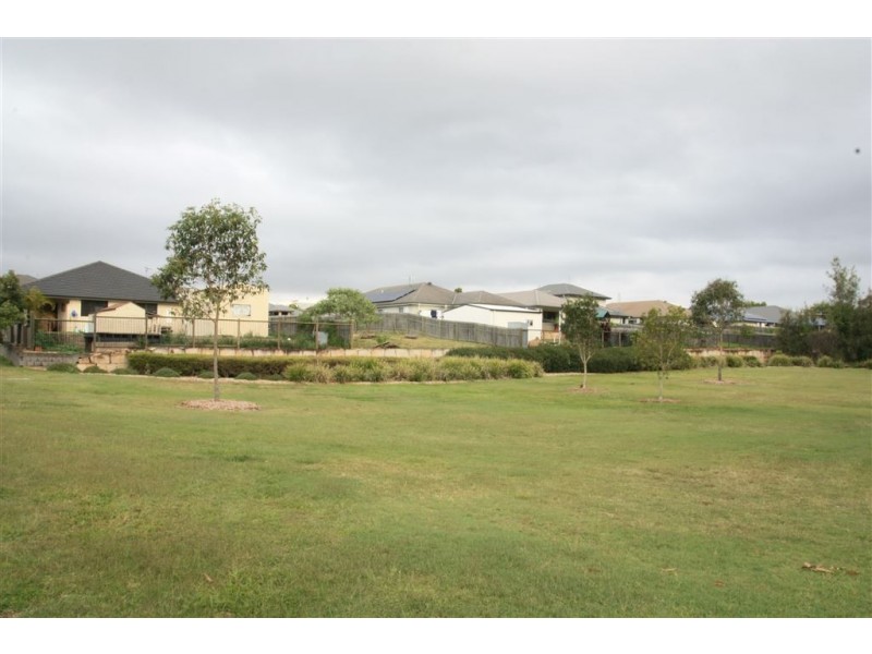 98 Brisbane Rd, Warner QLD 4500