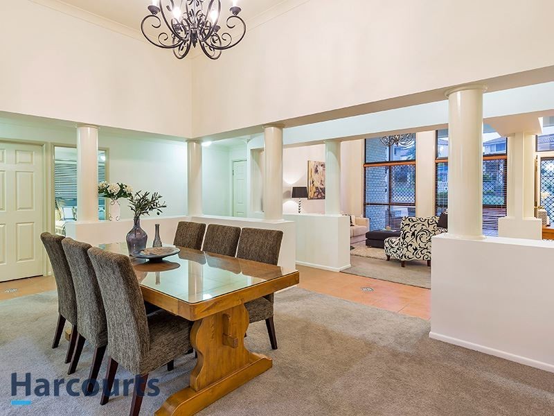 13 Ashdon Close, Bridgeman Downs QLD 4035