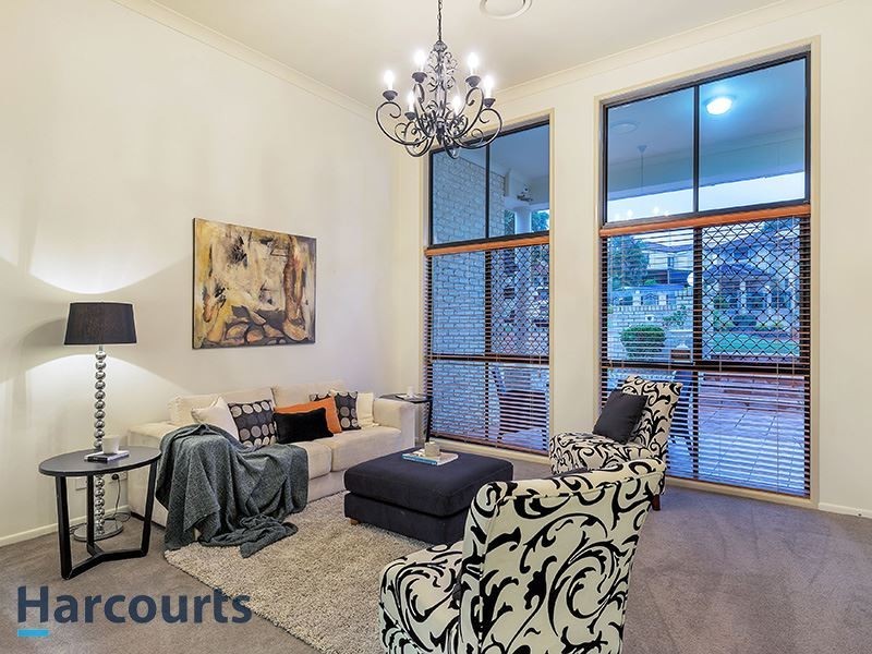 13 Ashdon Close, Bridgeman Downs QLD 4035