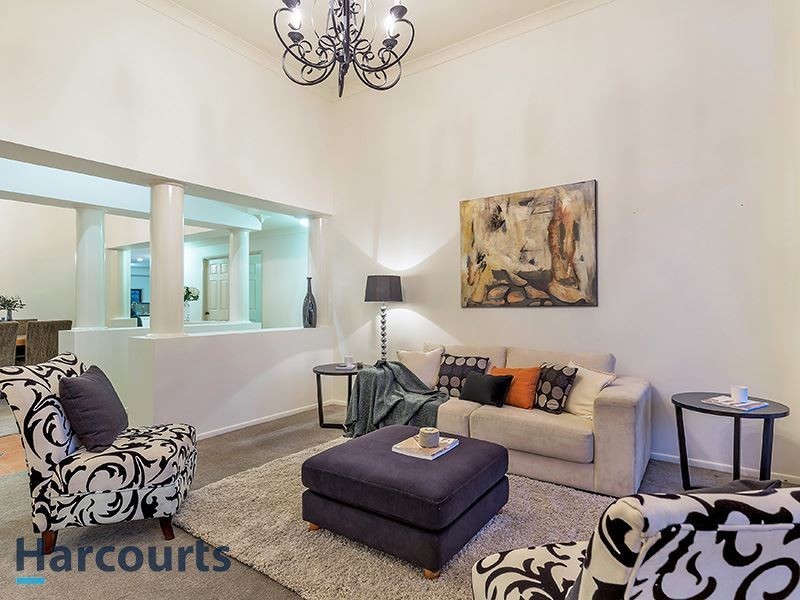 13 Ashdon Close, Bridgeman Downs QLD 4035