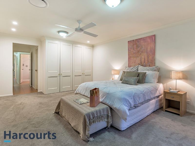 13 Ashdon Close, Bridgeman Downs QLD 4035