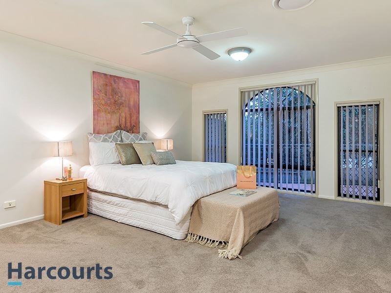 13 Ashdon Close, Bridgeman Downs QLD 4035