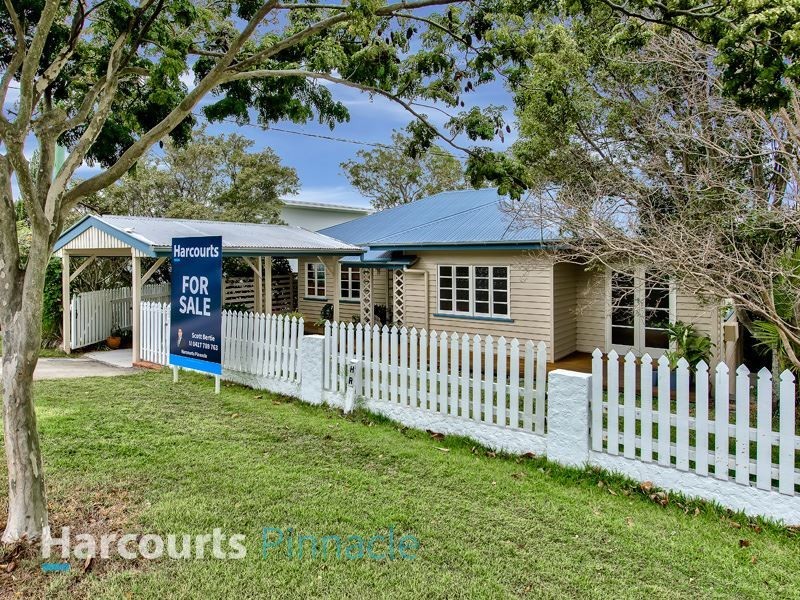 66 Hoskins St, Sandgate QLD 4017