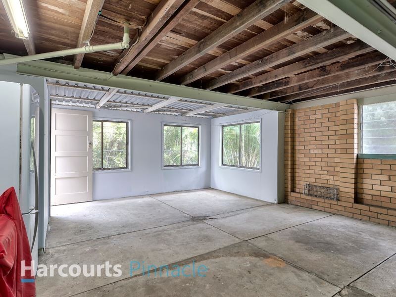 66 Hoskins St, Sandgate QLD 4017