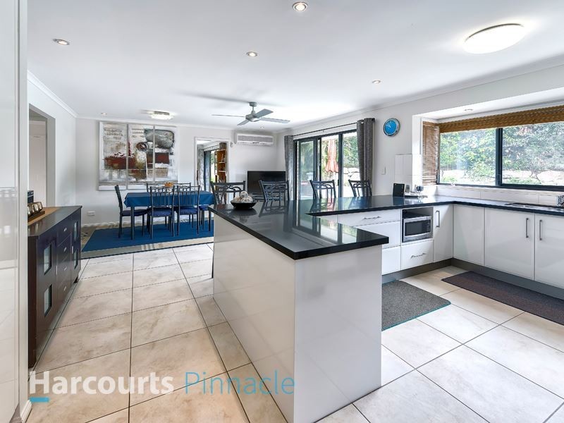 6 Voyager Circuit, Bridgeman Downs QLD 4035