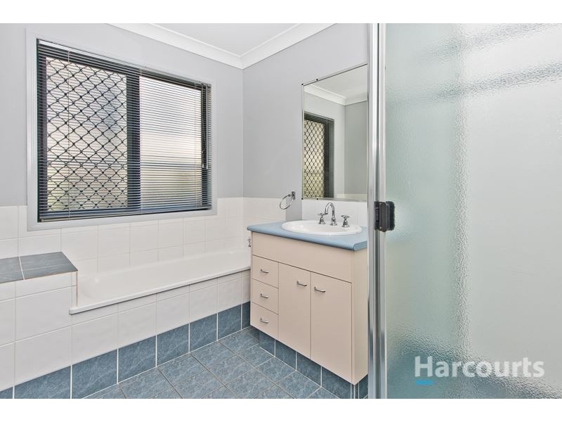 10 Burlinson Cl, Mcdowall QLD 4053