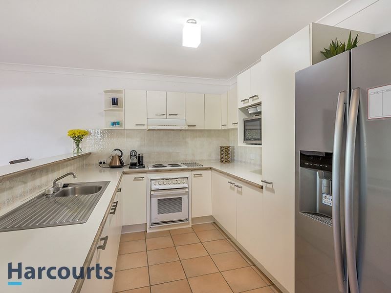 4 Seaforth Close, Albany Creek QLD 4035