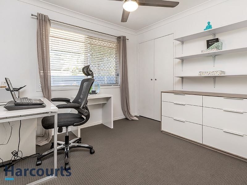 4 Seaforth Close, Albany Creek QLD 4035