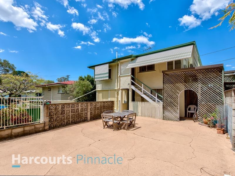 212 Appleby Rd, Stafford Heights QLD 4053