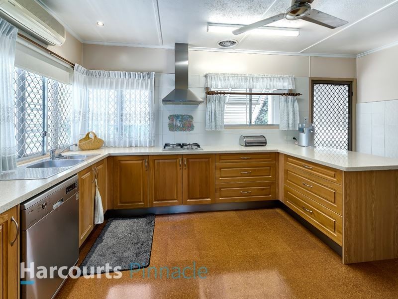 212 Appleby Rd, Stafford Heights QLD 4053