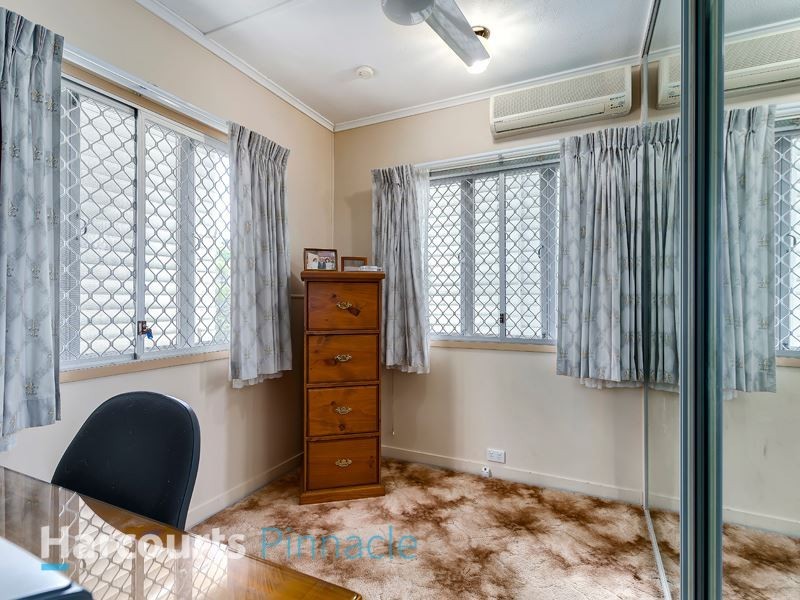 212 Appleby Rd, Stafford Heights QLD 4053