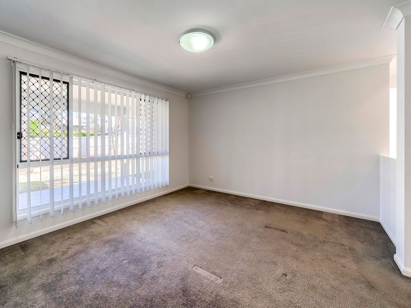 3 Seeana Cres, Bridgeman Downs QLD 4035