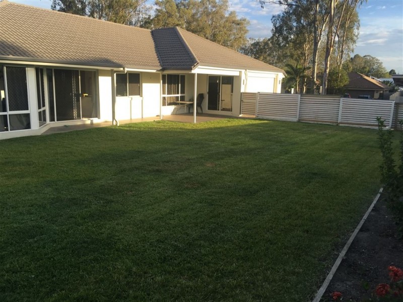 3 Seeana Cres, Bridgeman Downs QLD 4035