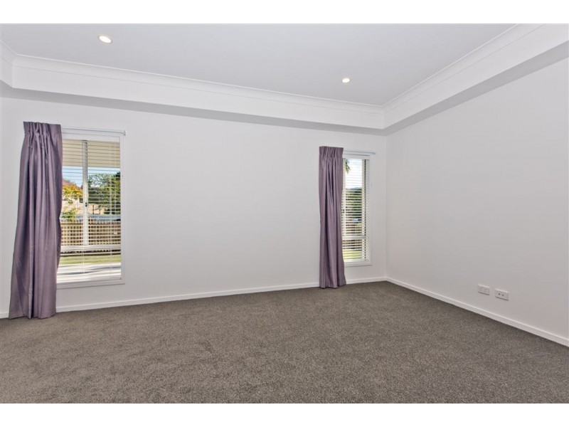 34 Heliopolis Pde, Mitchelton QLD 4053