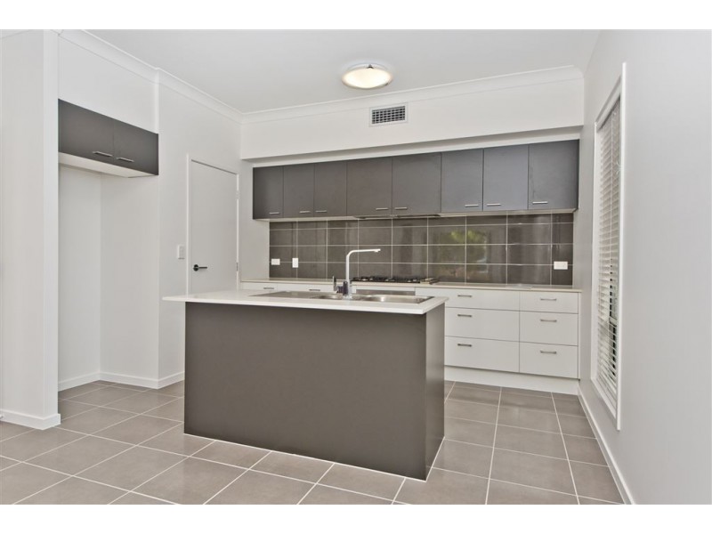 34 Heliopolis Pde, Mitchelton QLD 4053