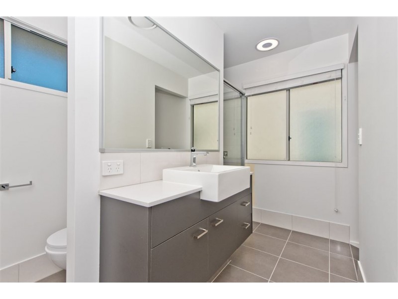 34 Heliopolis Pde, Mitchelton QLD 4053