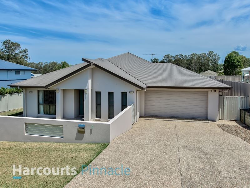 8 Seeana Crescent, Bridgeman Downs QLD 4035