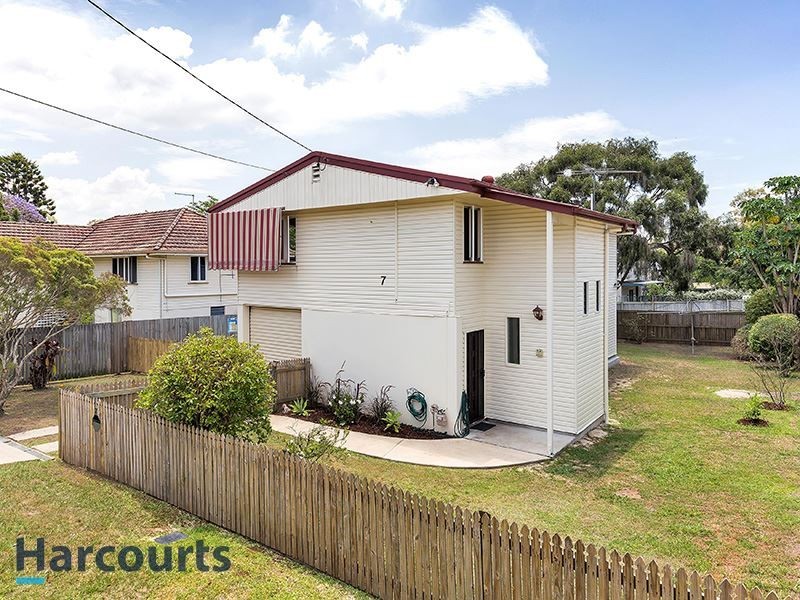 7 Cross Street, Mitchelton QLD 4053
