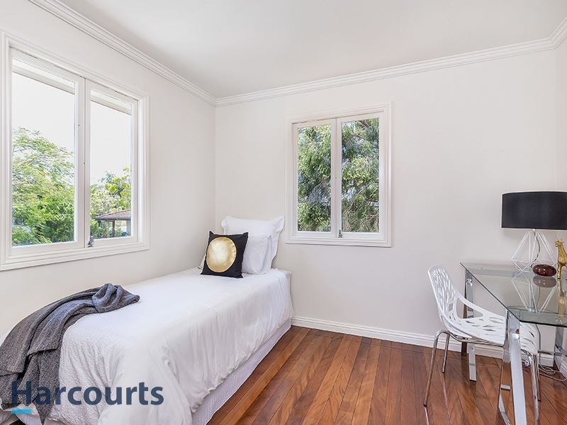 7 Cross Street, Mitchelton QLD 4053