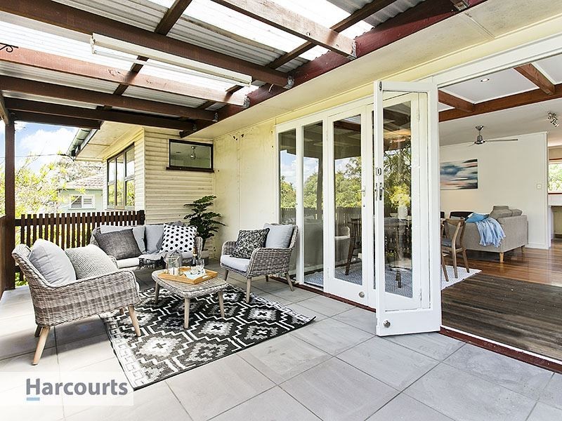 23 Joora Ave, Petrie QLD 4502