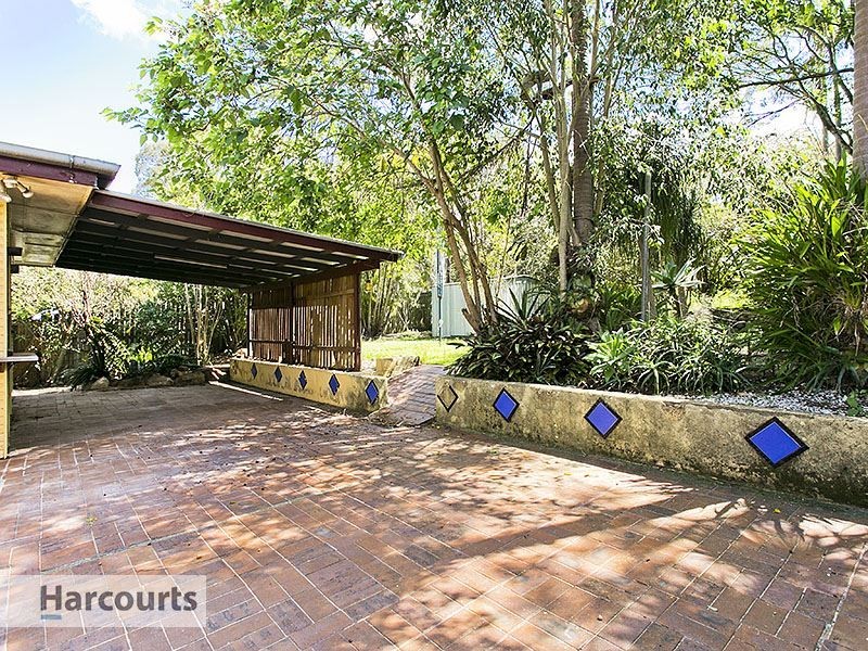 23 Joora Ave, Petrie QLD 4502
