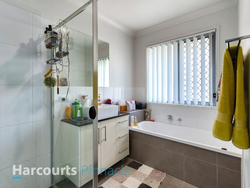 4 Hipwood Street, Morayfield QLD 4506