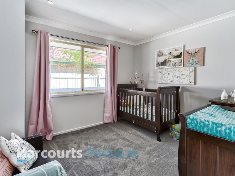 74 Cambridge Crescent, Fitzgibbon QLD 4018