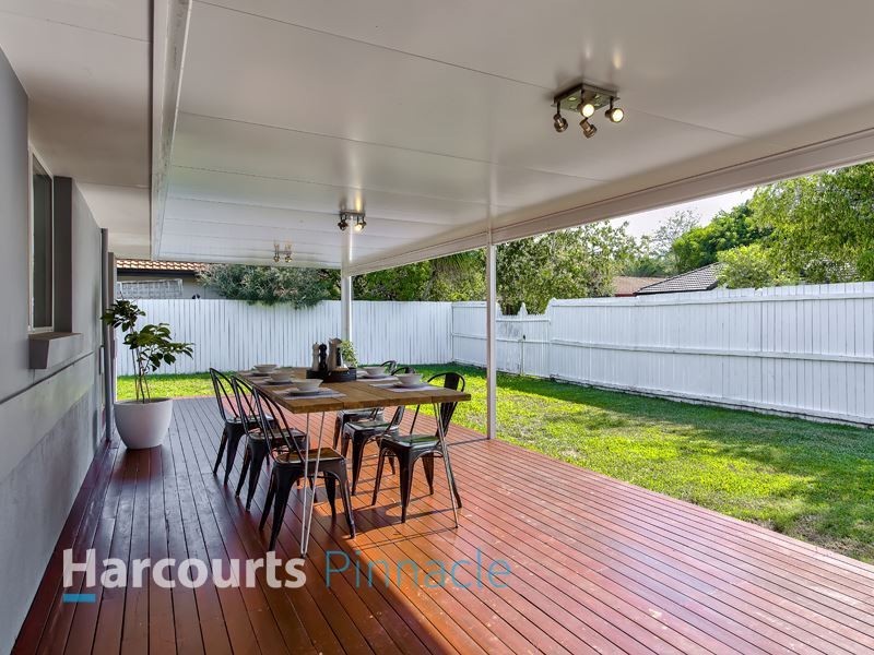 74 Cambridge Crescent, Fitzgibbon QLD 4018