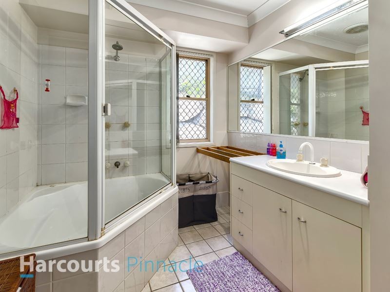 12 Van Dyke Cres, Mcdowall QLD 4053