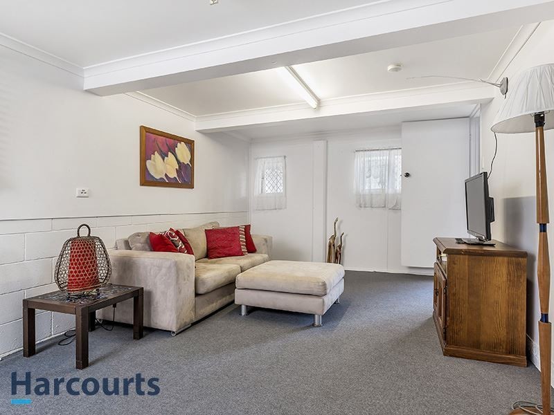 21 Joora Avenue, Petrie QLD 4502