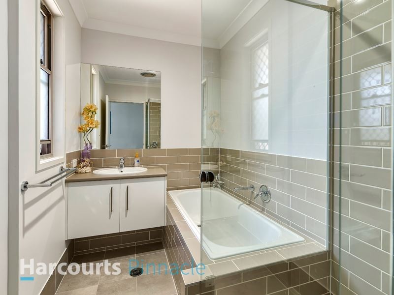 6 Glenelg La, Fitzgibbon QLD 4018