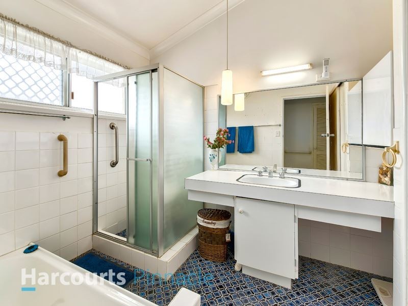 27 Currajon St, Brendale QLD 4500