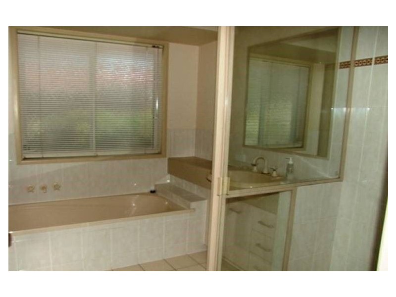 4 Cedar Pl, The Gap QLD 4061