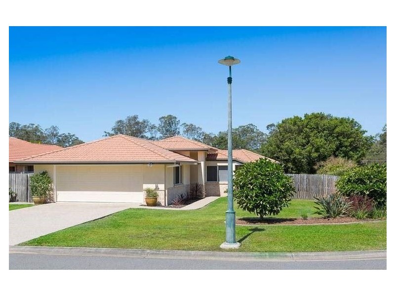 11 Jullyan Street, Albany Creek QLD 4035