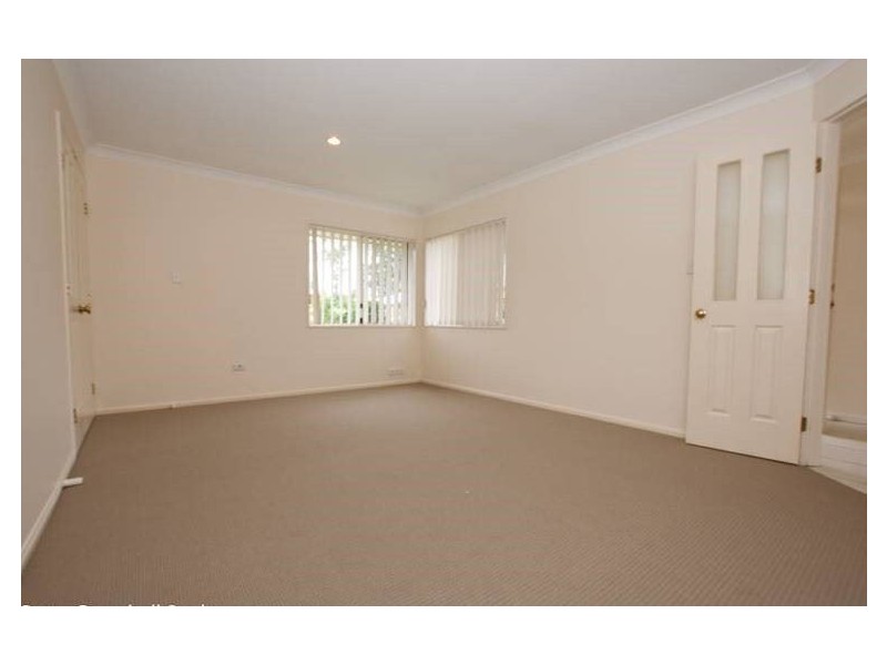 11 Jullyan Street, Albany Creek QLD 4035