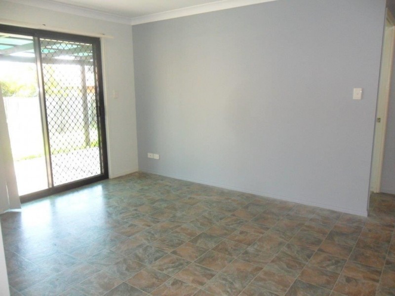 17 Smout Court, Sandstone Point QLD 4511