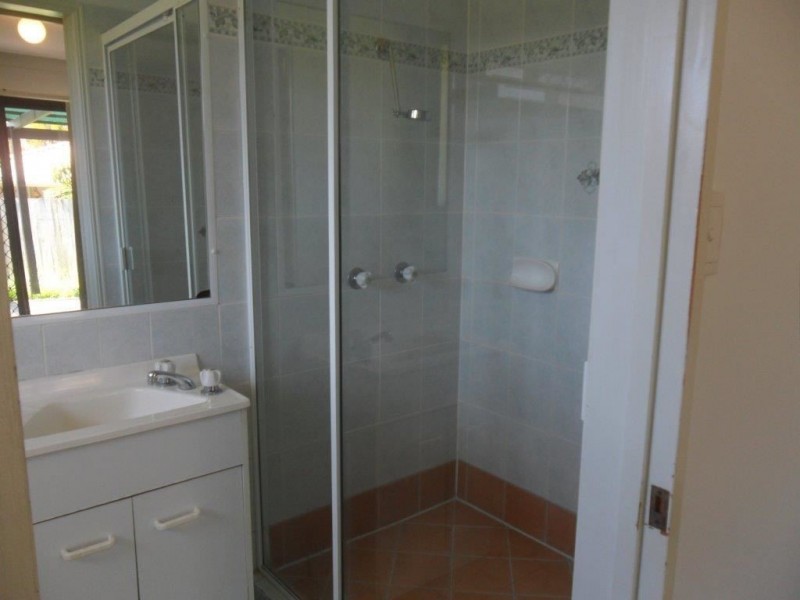 17 Smout Court, Sandstone Point QLD 4511