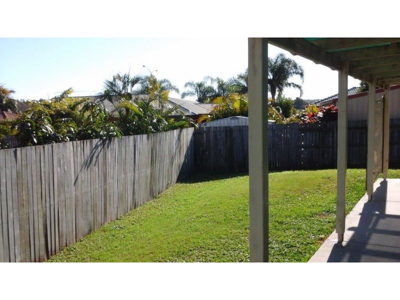 17 Smout Court, Sandstone Point QLD 4511