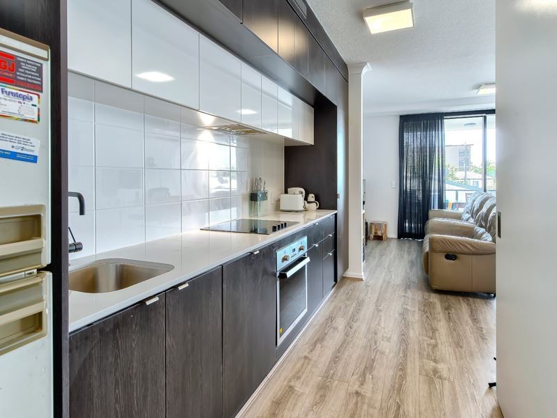 302/59 Latham Street, Chermside QLD 4032