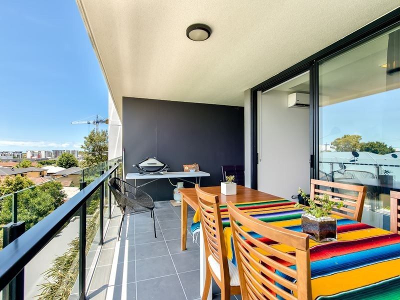 302/59 Latham Street, Chermside QLD 4032