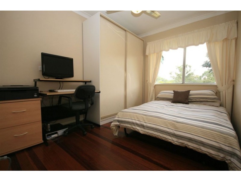 98 Kylie Ave, Ferny Hills QLD 4055