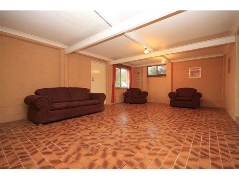 98 Kylie Ave, Ferny Hills QLD 4055