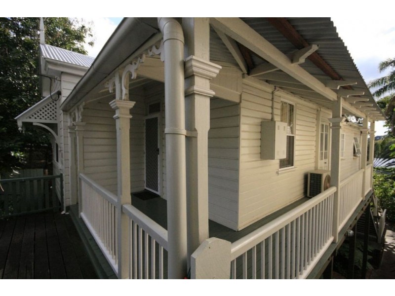 43 Garrick Tce, Herston QLD 4006