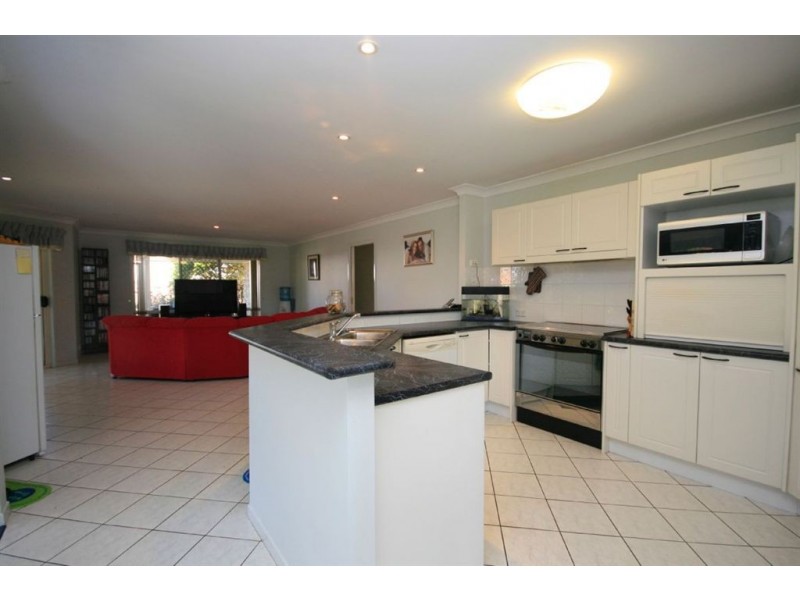 13 Mohr Court, Petrie QLD 4502