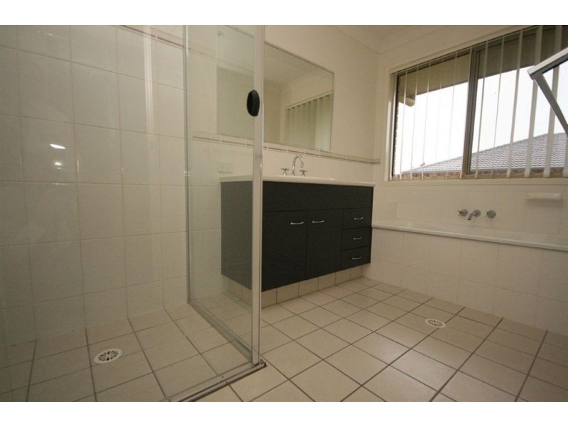 19 Peachfield Dr, Morayfield QLD 4506