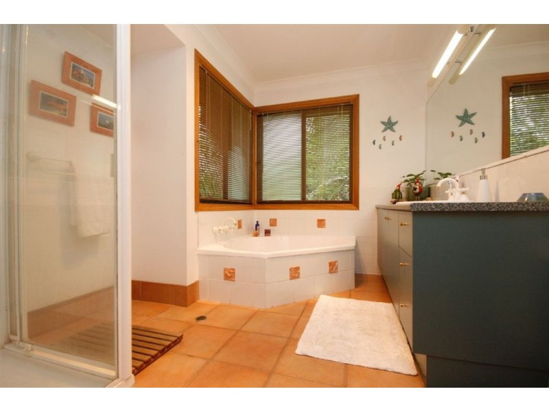 30 Ashley Road, Chermside West QLD 4032
